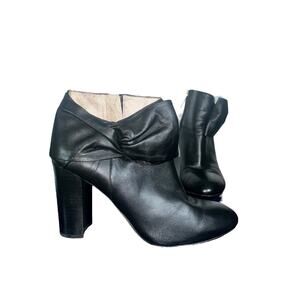 Louis et Cie Lo-Theron Black Leather Bow Ankle Boots Size 9